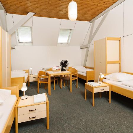 Отель Bildungshaus St. Bernhard - Wohnen Und Tagen Раштатт Экстерьер фото