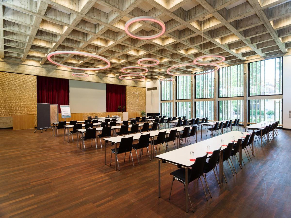 Отель Bildungshaus St. Bernhard - Wohnen Und Tagen Раштатт Экстерьер фото